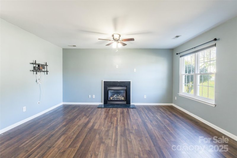 Property image 4 at 842 Wilcrest Court, York, SC 29745