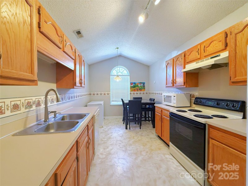 Property image 5 at 5122 Rosemede Drive, Charlotte, NC 28227