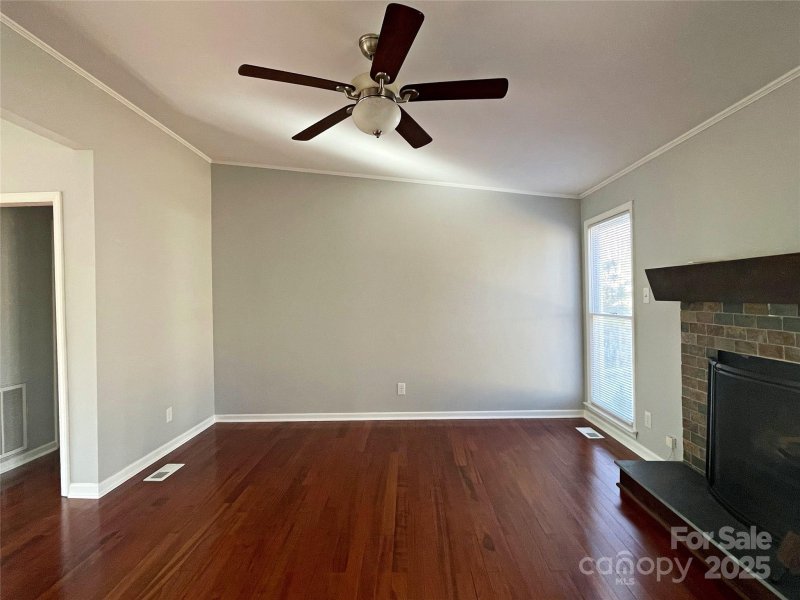 Property image 4 at 7810 Heatherdale Court, Charlotte, NC 28212