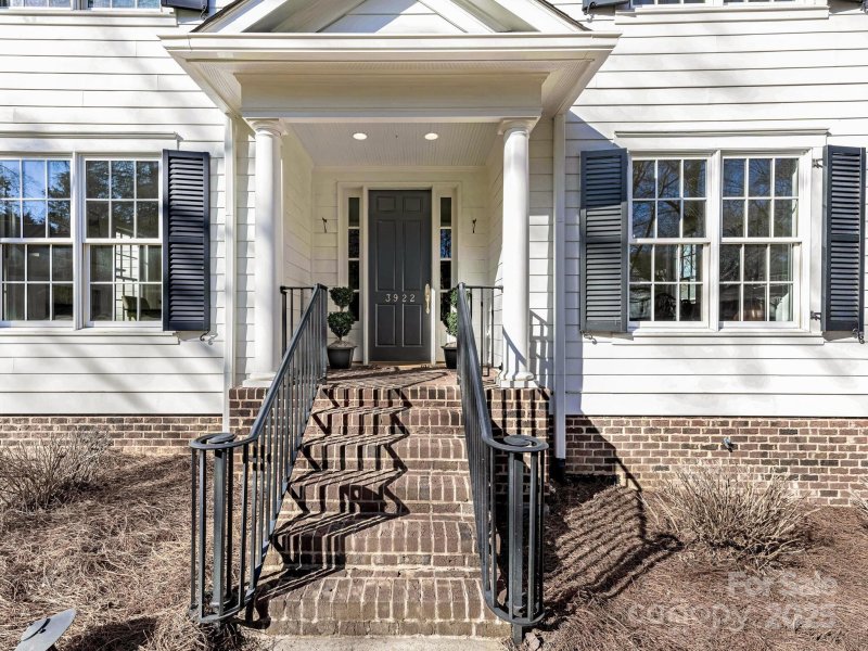 Property image 3 at 3922 Ayscough Road, Charlotte, NC 28211