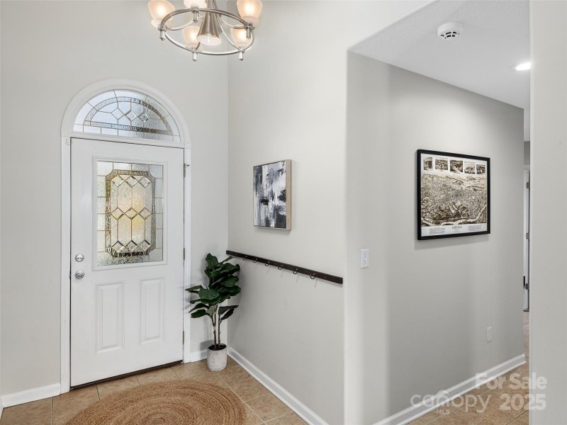 Property image 3 at 10 Slosman Drive, Asheville, NC 28806