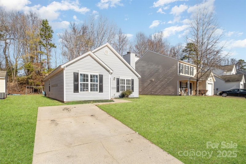 Property image 3 at 1409 Griers Grove Road, Charlotte, NC 28216