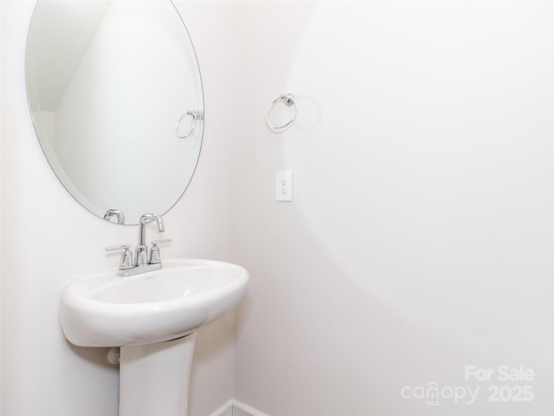 Property image 3 at 1334 31st Street, Conover, NC 28613