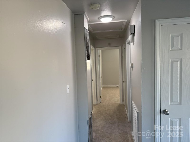 Property image 5 at 3601 Crestridge Drive, Charlotte, NC 28217