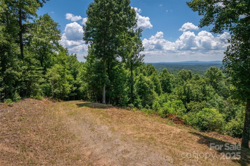 Property image 3 at 204De Johns Ridge Parkway, Lenoir, NC 28645