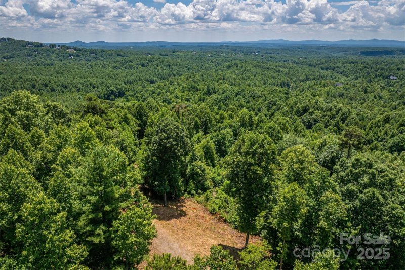 Property image 4 at 204De Johns Ridge Parkway, Lenoir, NC 28645