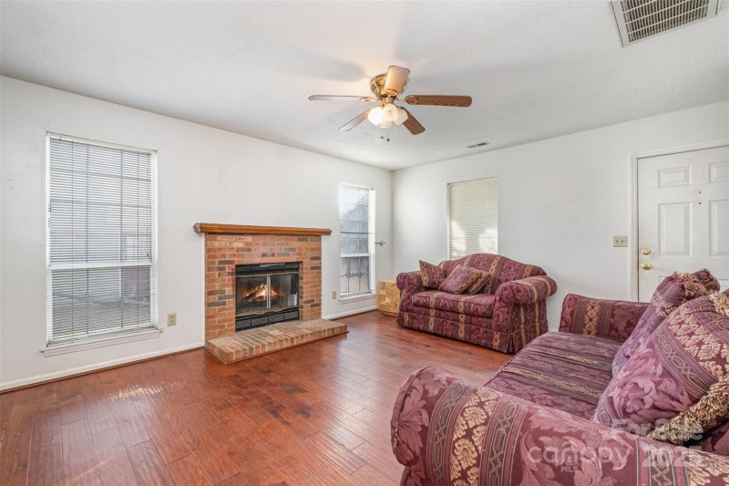 Property image 4 at 9336 Amy Drive, Charlotte, NC 28213