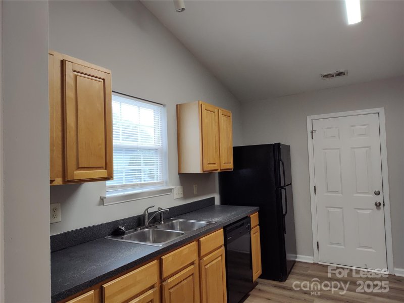 Property image 3 at 5010 Elizabeth Road, Charlotte, NC 28269