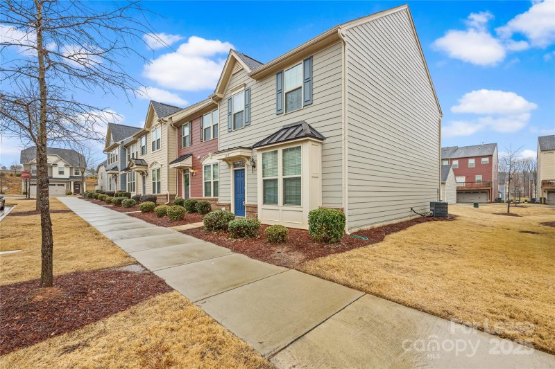 Property image 3 at 2019 Sage Park Drive, Charlotte, NC 28217