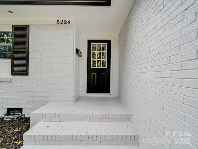 Property image 2 at 5224 Kildare Drive, Charlotte, NC 28215