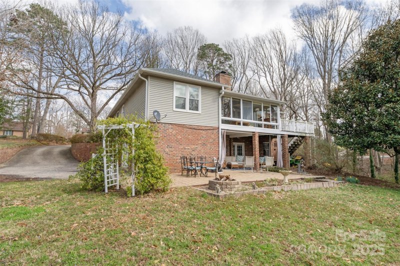 Property image 5 at 124 Muirfield Drive, Kings Mountain, NC 28086