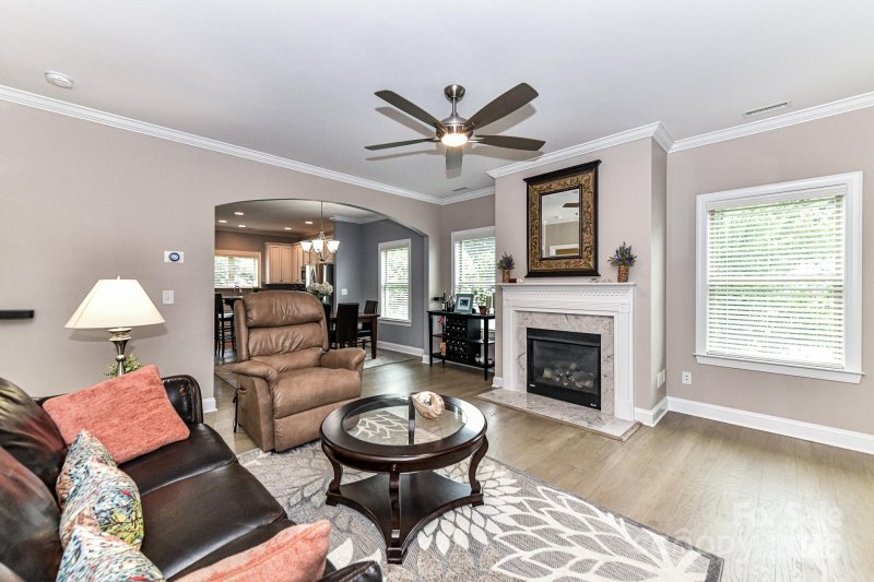 Property image 4 at 157 Martingale Avenue, Mooresville, NC 28115