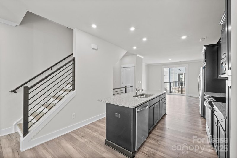 Property image 2 at 3019 Jolene Court, Charlotte, NC 28206