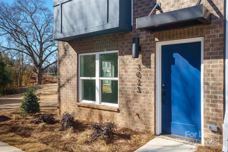 Property image 2 at 3023 Jolene Court, Charlotte, NC 28206
