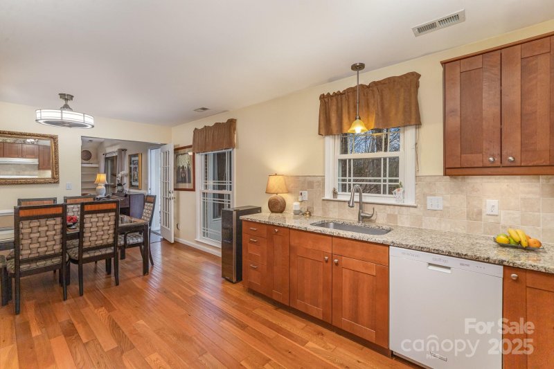 Property image 5 at 11113 Coachman Circle, Charlotte, NC 28277