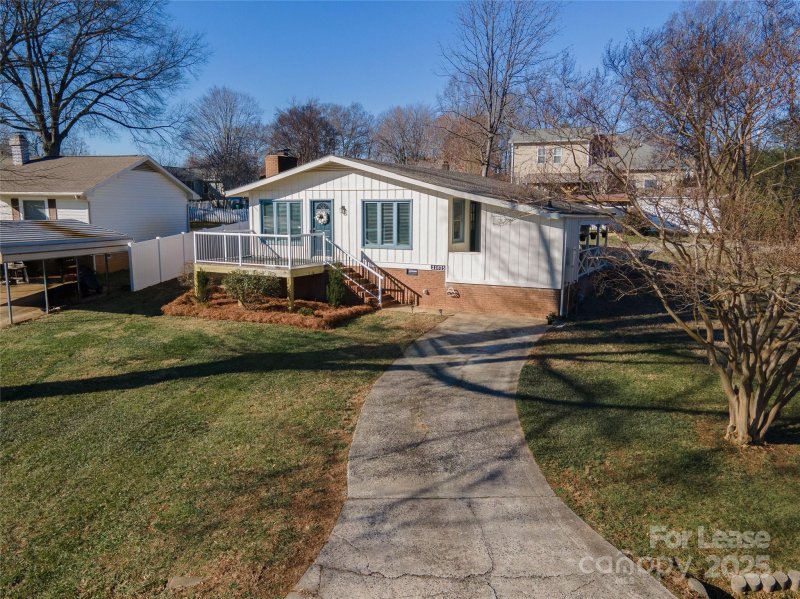 Property image 2 at 21625 Rio Oro Drive, Cornelius, NC 28031