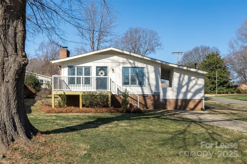 Property image 4 at 21625 Rio Oro Drive, Cornelius, NC 28031