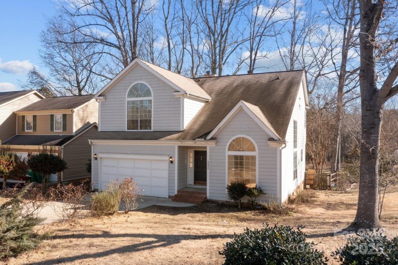 Property image 2 at 9600 Kayce Lane, Charlotte, NC 28213