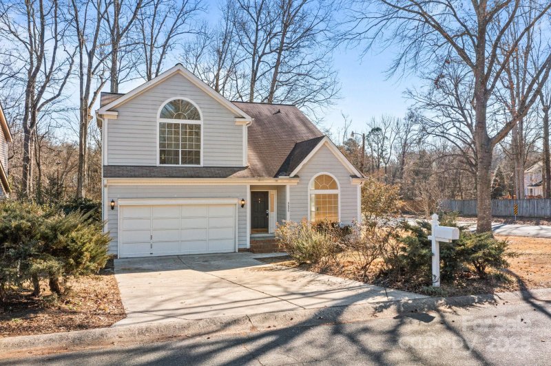 Property image 3 at 9600 Kayce Lane, Charlotte, NC 28213