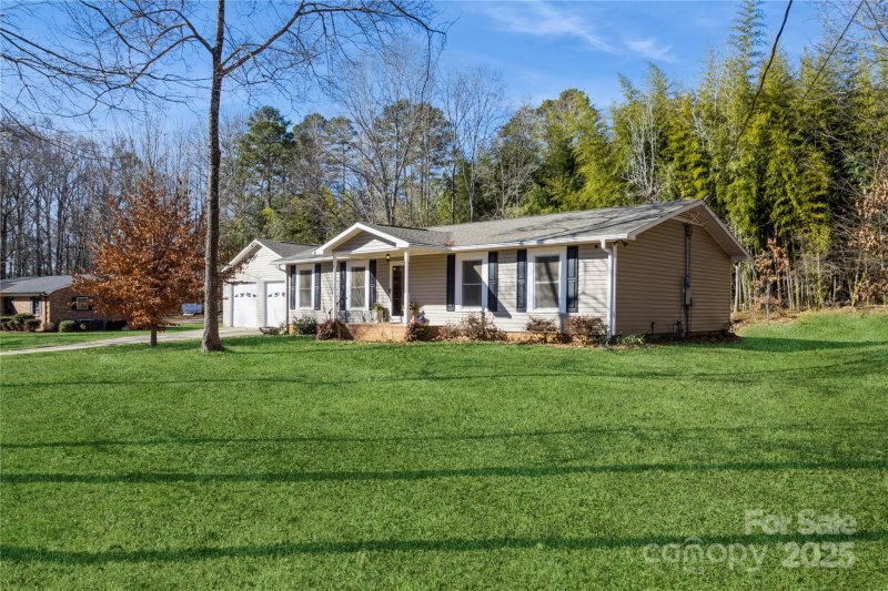 3705 Pinecrest Drive