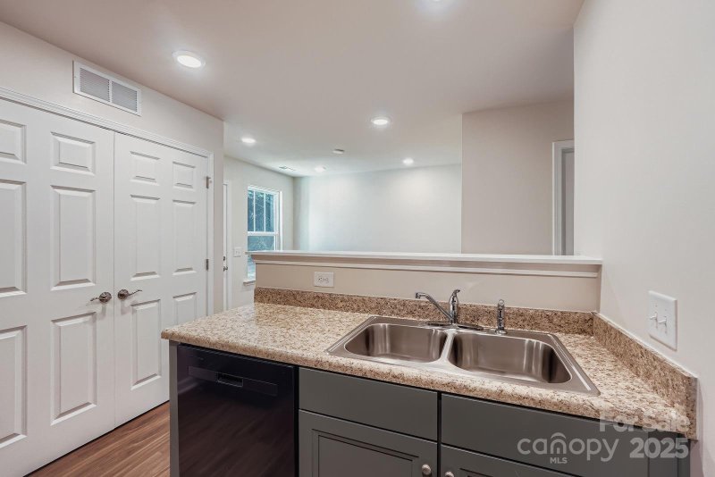 Property image 3 of 1758 J Julian Lane in Northampton, Charlotte, NC 28208