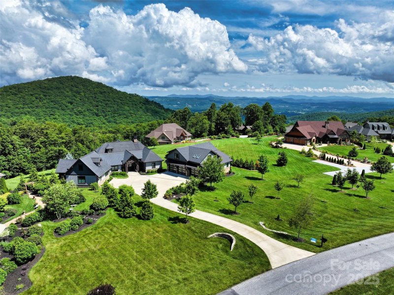 Property image 2 at 23 Thunder Mountain Road, Hendersonville, NC 28792