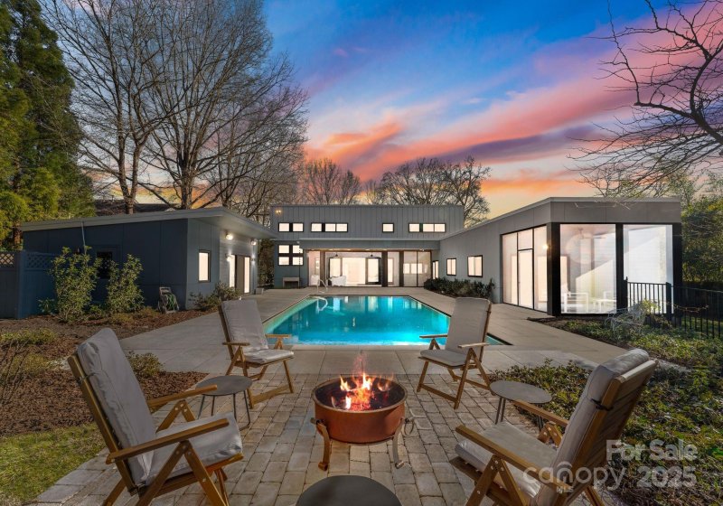 Property image 2 at 516 Mammoth Oaks Drive, Charlotte, NC 28270