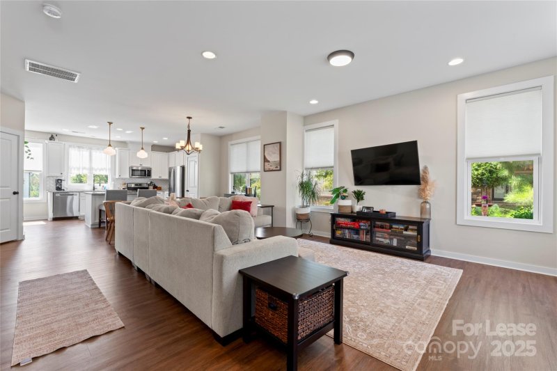 Property image 4 at 133 Capital Avenue, Mooresville, NC 28117