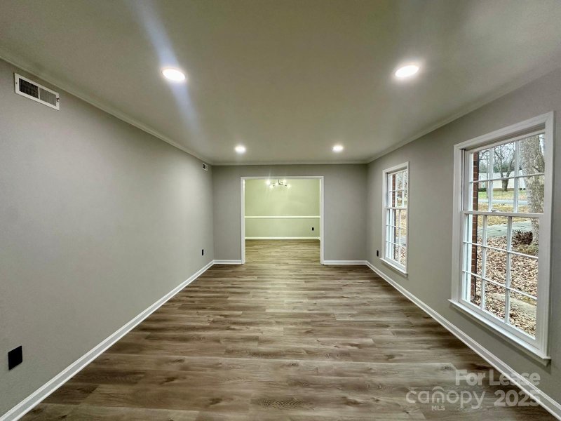 Property image 3 at 1401 Longbrook Drive, Charlotte, NC 28270