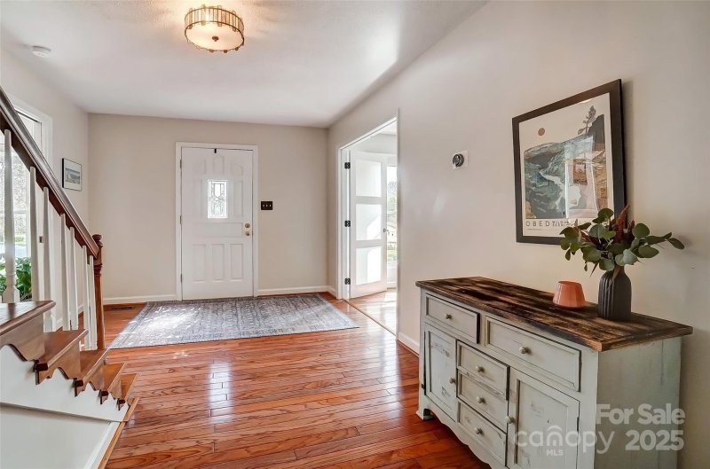 Property image 4 at 109 Chanticleer Court, Charlotte, NC 28214