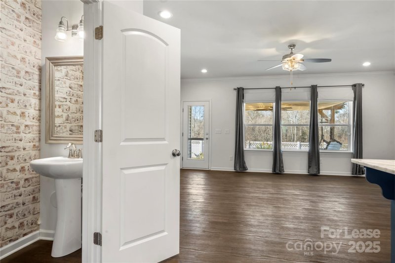 Property image 4 at 190 Sutters Mill Drive, Troutman, NC 28166