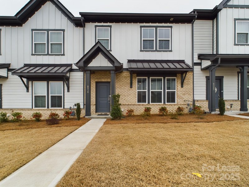 Property image 2 at 8916 Morning Mist Road, Charlotte, NC 28215