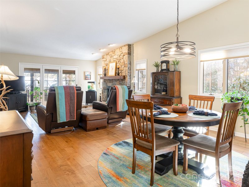 Property image 4 at 204 Water Oak Lane, Hendersonville, NC 28791