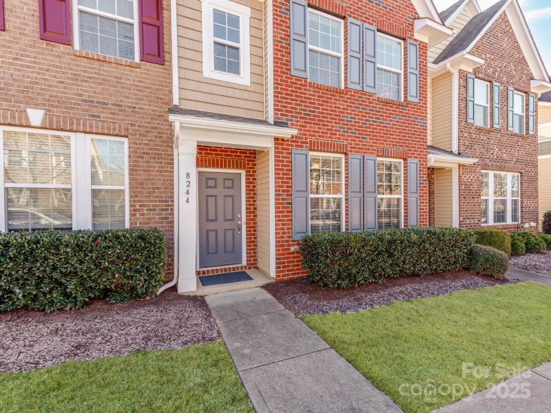 Property image 3 at 8244 Viewpoint Lane, Cornelius, NC 28031