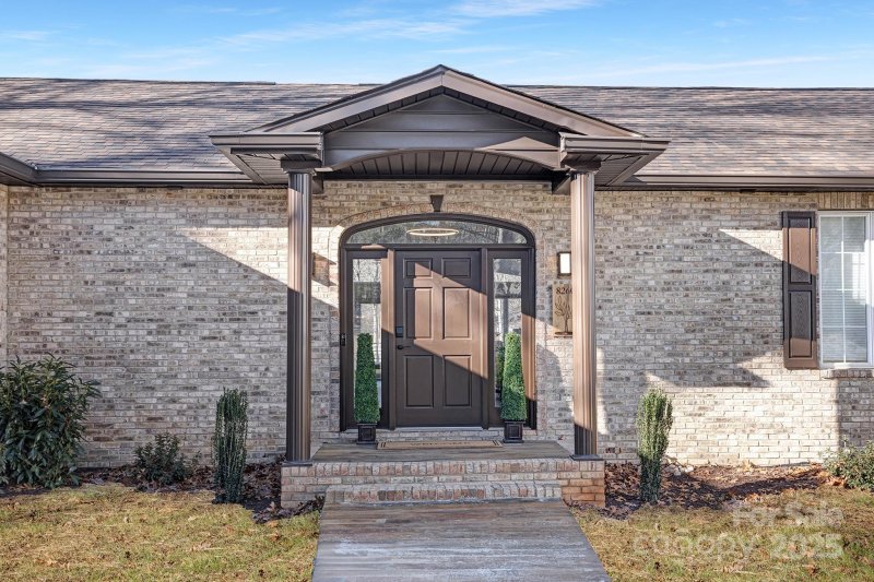 Property image 5 at 8260 Blades Trail, Denver, NC 28037