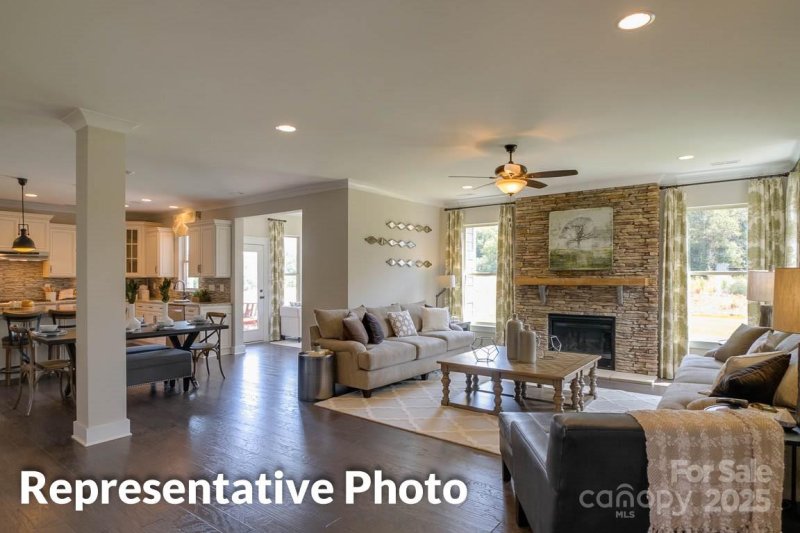 Property image 2 at 1303 Wiggins Drive, Gastonia, NC 28054