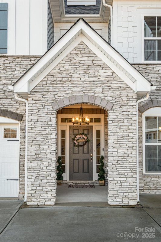 Property image 3 at 815 Yucatan Drive, Waxhaw, NC 28173