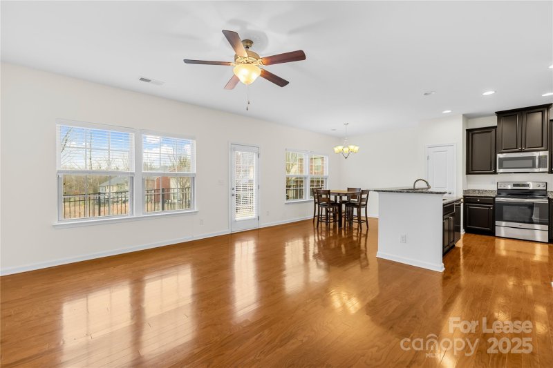 Property image 3 at 1765 Evergreen Drive, Charlotte, NC 28208