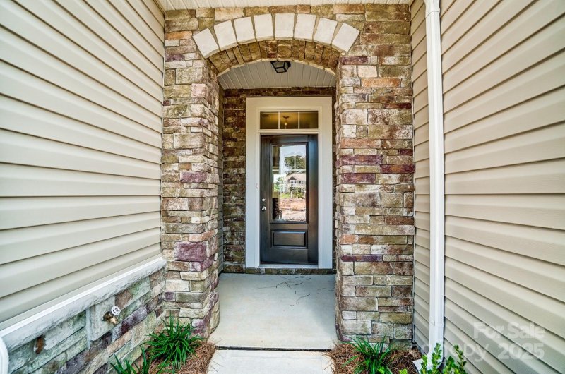 Property image 3 at 14922 Tamarack Drive, Charlotte, NC 28278