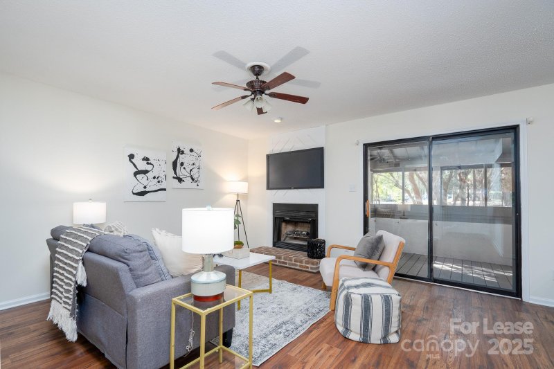 Property image 2 at 7309 Winery Lane, Charlotte, NC 28227