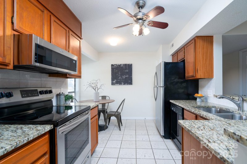 Property image 5 at 7309 Winery Lane, Charlotte, NC 28227