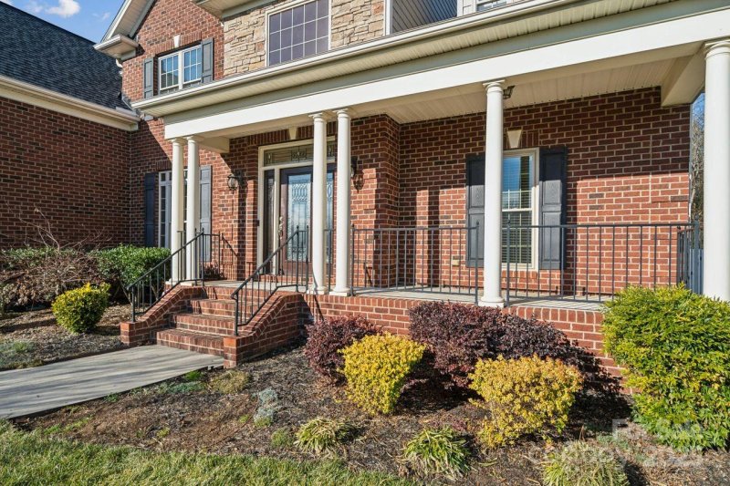 Property image 2 at 112 Daniel Efird Drive, Mount Holly, NC 28120