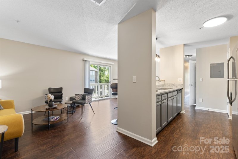 Property image 5 at 1620 G Arlyn Circle, Charlotte, NC 28213