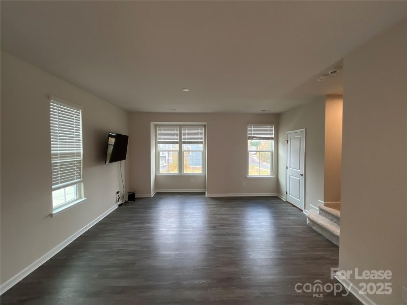 Property image 5 at 1323 Ashbury Street, Charlotte, NC 28216