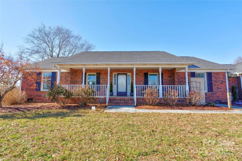 Property image 3 at 116 Country Creek Drive, Kings Mountain, NC 28086