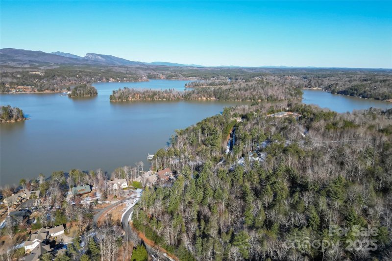 Property image 5 at 802 Harborside Drive, Nebo, NC 28761