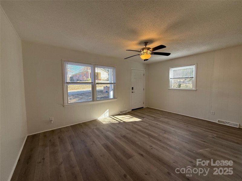 Property image 2 at 1001 S Church Street, Gastonia, NC 28054