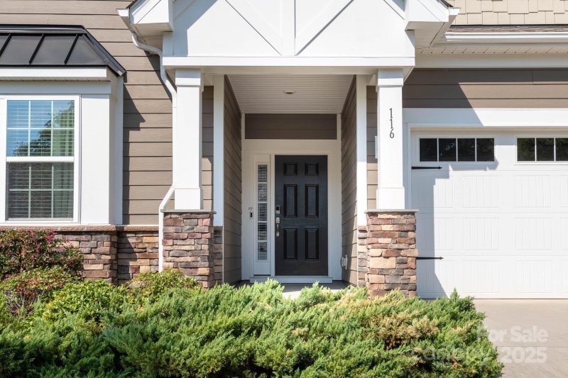 Property image 3 of 116 Van Gogh Trail in Imagery On Mtn Island, Mount Holly, NC 28120