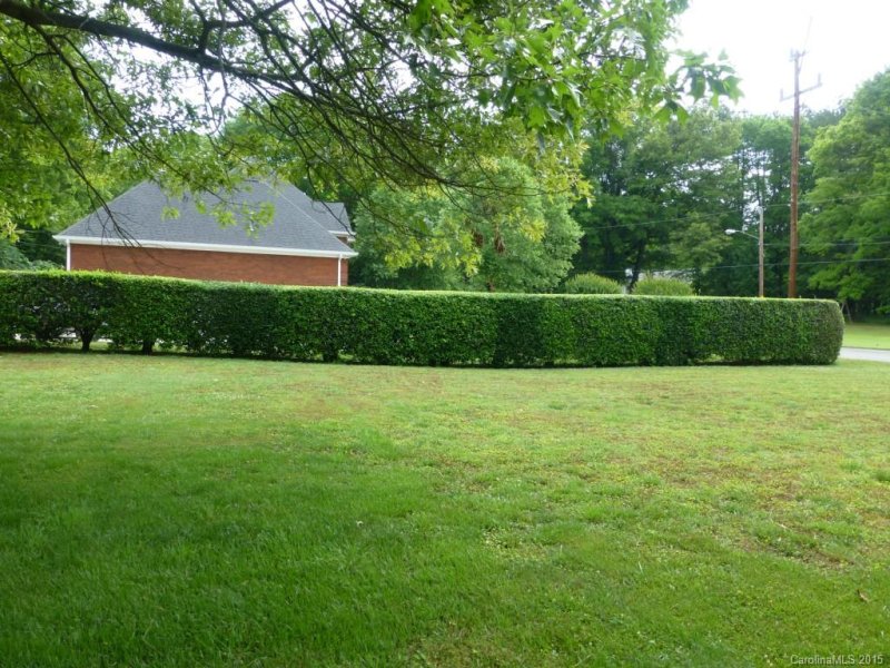 Property image 4 at 1220 Hillside Drive, Gastonia, NC 28052