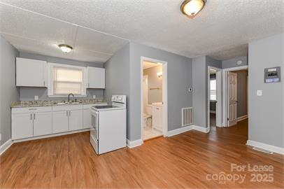 Property image 4 at 104 Sylvania Avenue, Charlotte, NC 28206